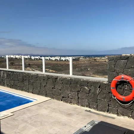 Blue Horizon Villa *